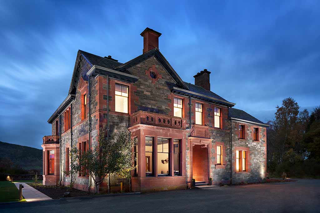 Dun Aluinn luxury fishing accommodation near Aberfeldy